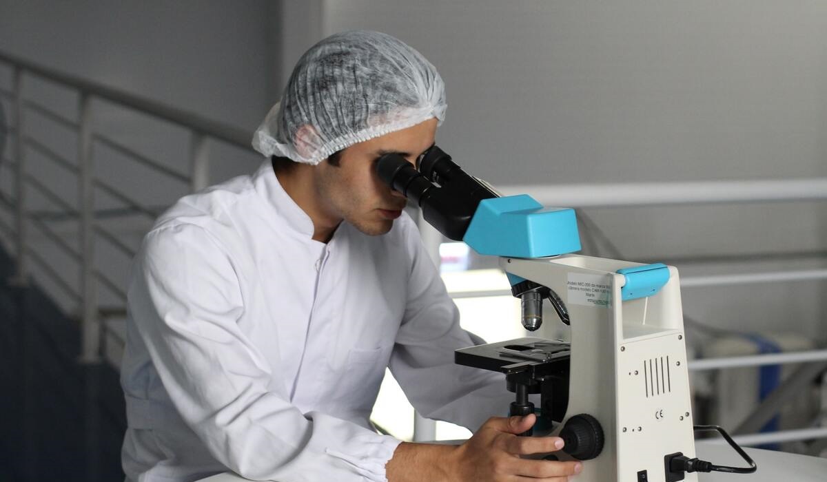 CDC endorses booster shots that target Omicron for Americans 12 and up